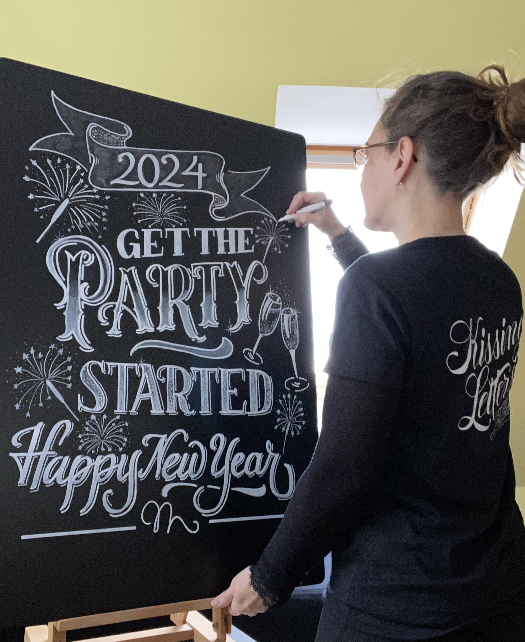 KissingLetters Tafel- und Schaufenstergestaltung 2024 Let the PARTY startet
